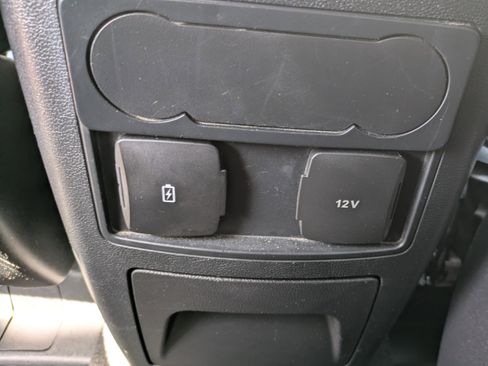 Used 2023 Ford Explorer XLT w/ Equipment Group 202A RWD image 15