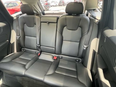 Certified 2025 Volvo XC60 B5 Core AWD/4WD image 21