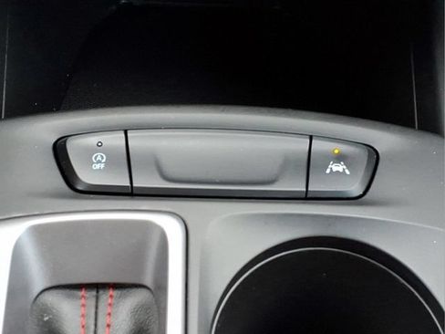 Used 2024 Chevrolet Trax RS w/ Driver Confidence Package FWD image 22