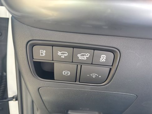 New 2026 Hyundai Ioniq 9 Calligraphy image 24