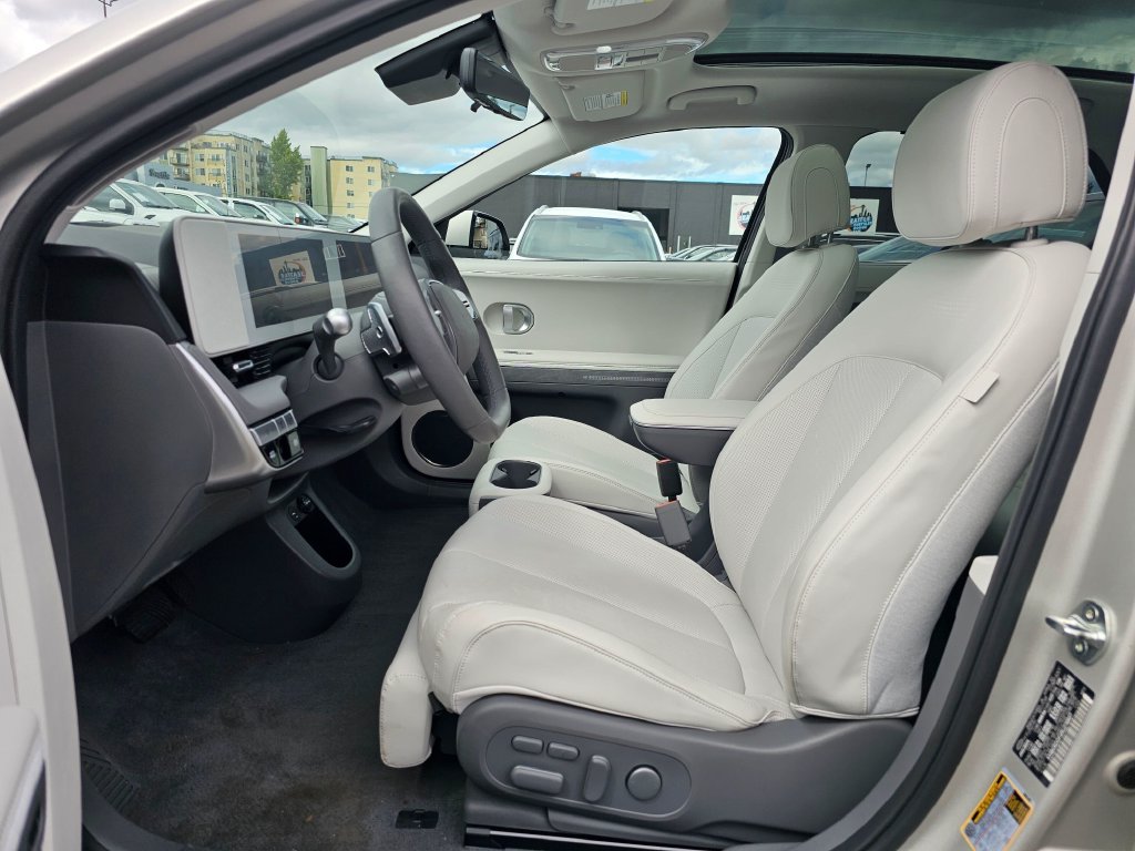 Used 2024 Hyundai Ioniq 5 Limited AWD/4WD image 19