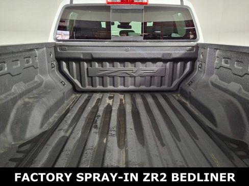 Used 2024 Chevrolet Colorado ZR2 w/ Technology Package image 27