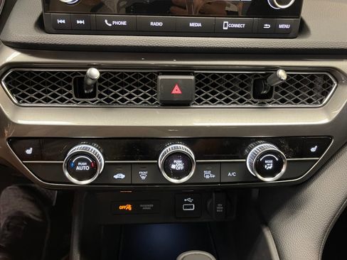 New 2025 Acura Integra image 23