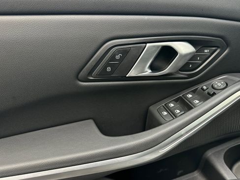 Used 2025 BMW 330i xDrive 330i xDrive image 12