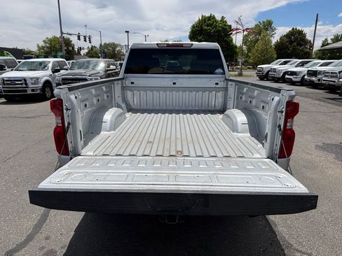 Used 2021 Chevrolet Silverado 2500 LT w/ Fleet Comfort Package AWD/4WD image 11