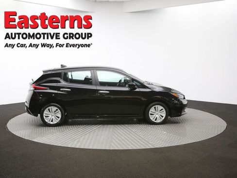 Used 2024 Nissan Leaf S image 42