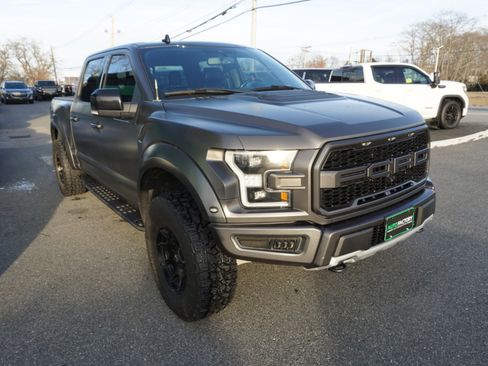 Used 2020 Ford F150 Raptor w/ Equipment Group 802A Luxury image 5