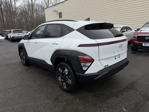 Used 2024 Hyundai Kona SEL image 5