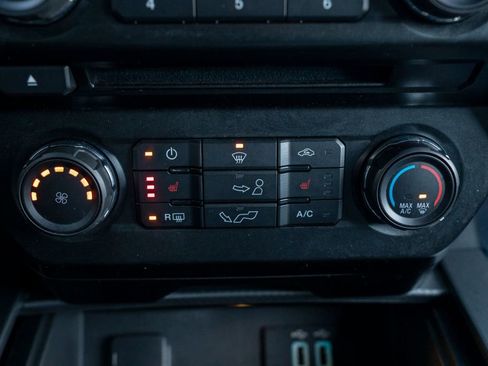 Used 2016 Ford F150 XLT w/ Equipment Group 302A Luxury image 25