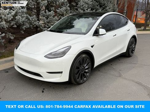 Used 2023 Tesla Model Y Performance image 3