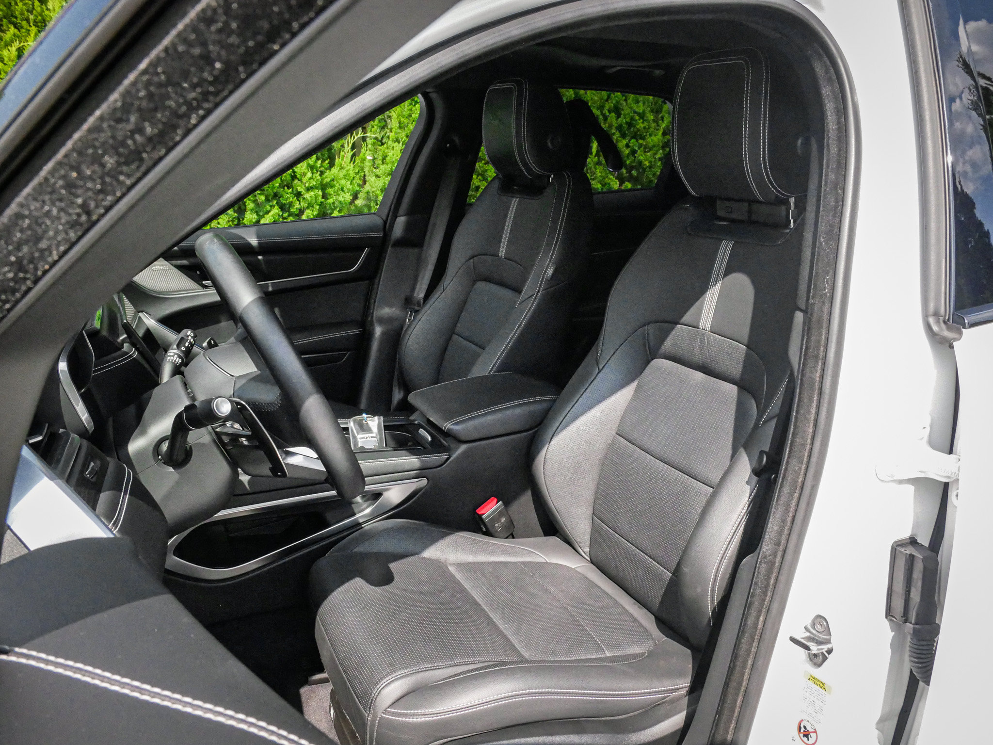 Used 2024 Jaguar F-PACE R-Dynamic S AWD/4WD image 16