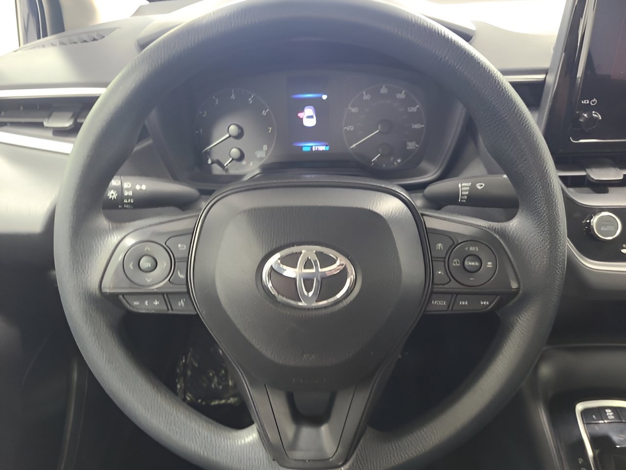 Used 2024 Toyota Corolla LE FWD image 22