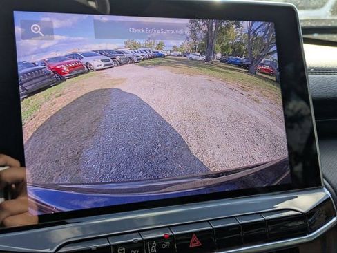 New 2026 Jeep Compass Latitude w/ Sun and Sound Group image 19