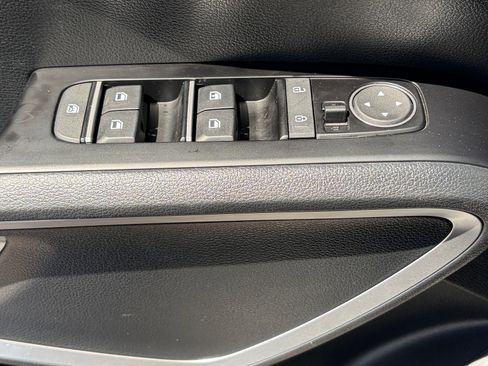 Certified 2025 Kia Soul LX image 15