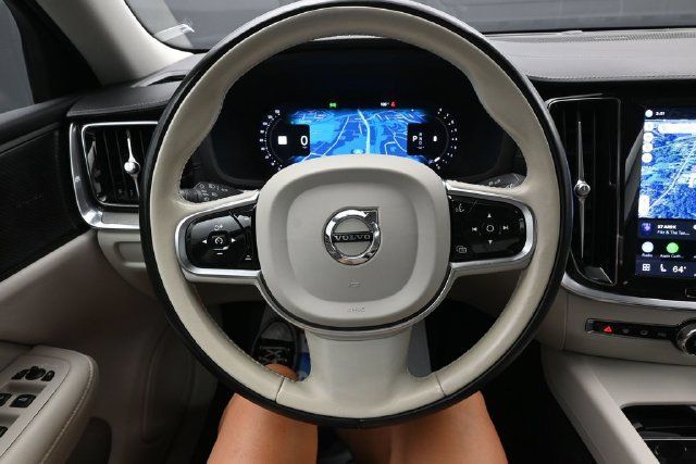 Used 2023 Volvo S60 B5 Ultimate w/ Protection Package Premier FWD image 23