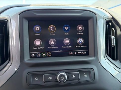 Used 2020 Chevrolet Silverado 1500 Custom w/ Custom Convenience Package AWD/4WD image 18