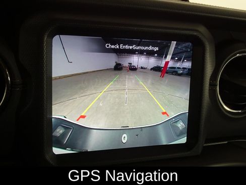 Used 2021 Jeep Gladiator Overland image 8