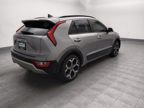 Used 2023 Kia Niro EX Touring FWD image 10