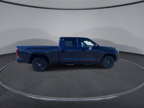 Used 2024 Toyota Tundra Platinum AWD/4WD image 9