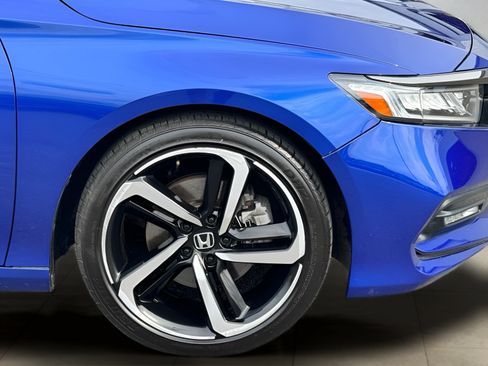 Used 2018 Honda Accord Sport image 39