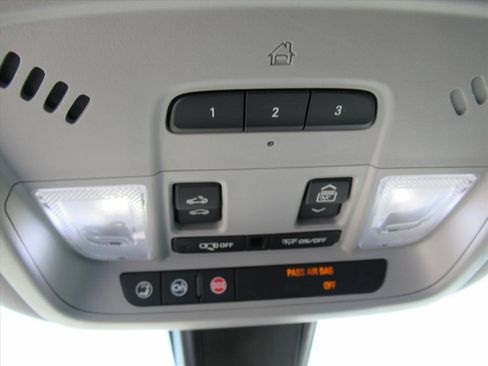 Used 2017 Chevrolet Malibu Premier w/ Premier Sun and Wheel Package image 26