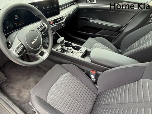 New 2025 Kia K5 LXS image 9