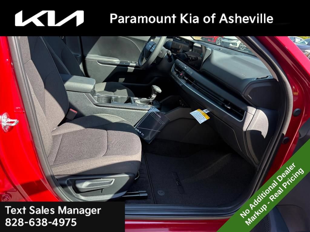 New 2026 Kia K4 FWD image 17