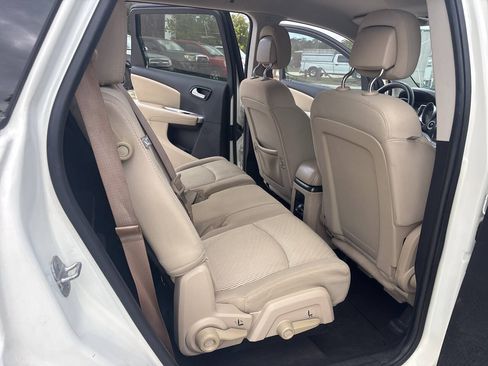 Used 2012 Dodge Journey American Value Package FWD image 12