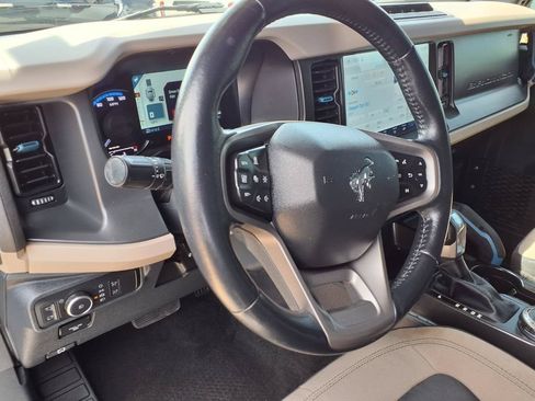 Used 2022 Ford Bronco Wildtrak AWD/4WD image 17