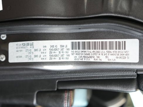 Used 2016 Jeep Cherokee Trailhawk w/ Comfort/Convenience Group image 36