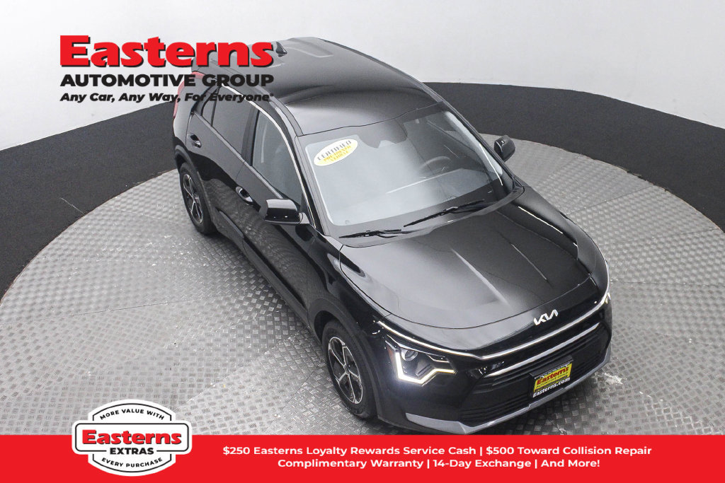 Used 2025 Kia Niro LX FWD image 4