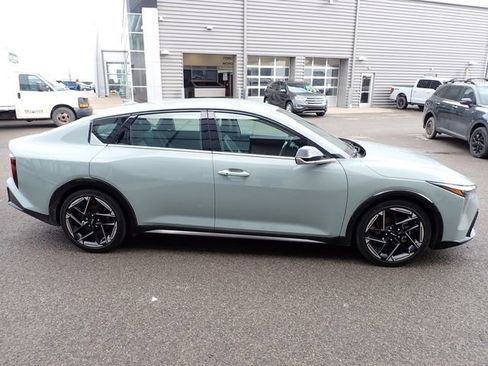 Certified 2025 Kia K4 GT-Line image 8