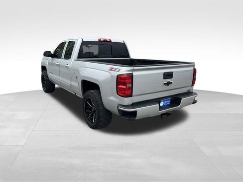 Used 2018 Chevrolet Silverado 1500 LT w/ All Star Edition AWD/4WD image 4