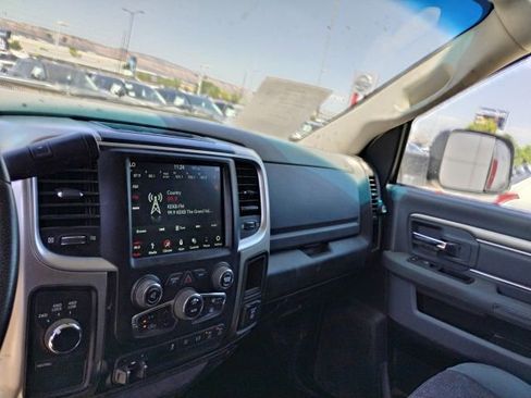 Used 2014 RAM 2500 Tradesman w/ Chrome Appearance Group AWD/4WD image 17
