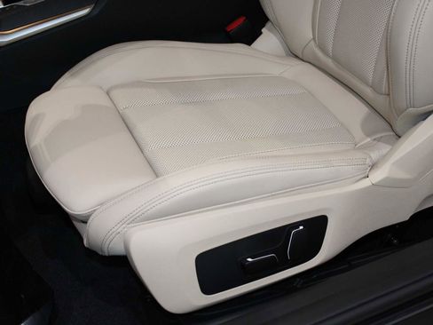 New 2026 BMW 230i Coupe image 14