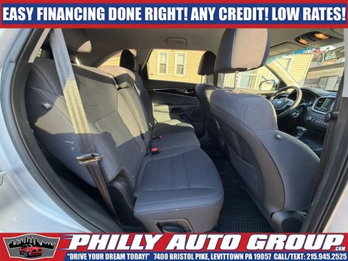 Used 2019 Kia Sorento FWD image 21