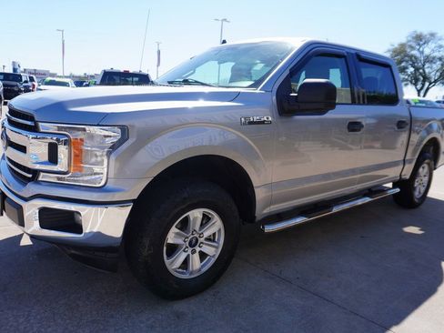 Used 2020 Ford F150 XLT image 3