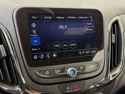 Used 2023 Chevrolet Equinox RS image 16