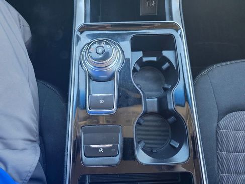 Used 2019 Ford Edge SE image 21