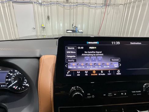 Used 2024 INFINITI QX80 Sensory w/ Cargo Package AWD/4WD image 19