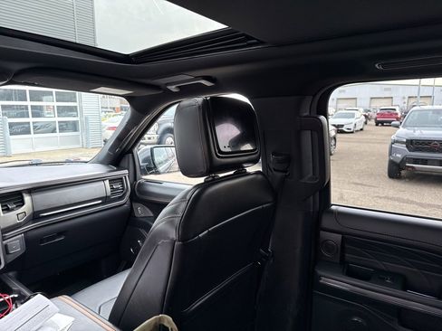 Used 2022 Ford Expedition Max Platinum image 57