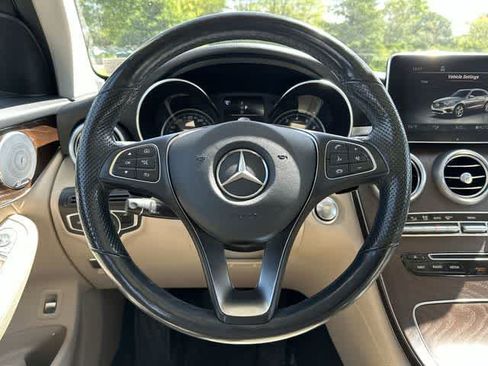 Used 2019 Mercedes-Benz GLC 300 4MATIC image 8