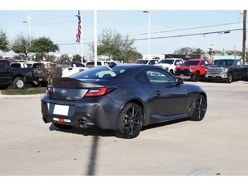 Used 2023 Toyota GR86 Premium RWD image 6