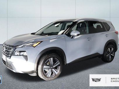 Used 2025 Nissan Rogue SL w/ SL Premium Package