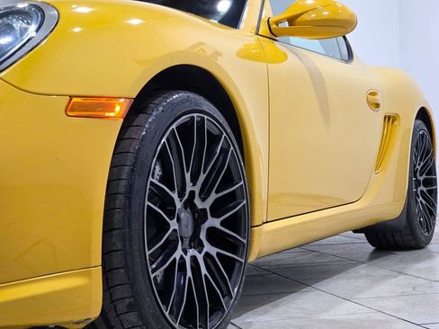 Used 2011 Porsche Cayman RWD image 12