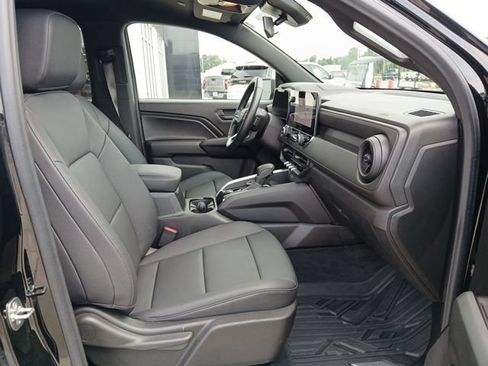 Certified 2025 Chevrolet Colorado Trail Boss AWD/4WD image 21