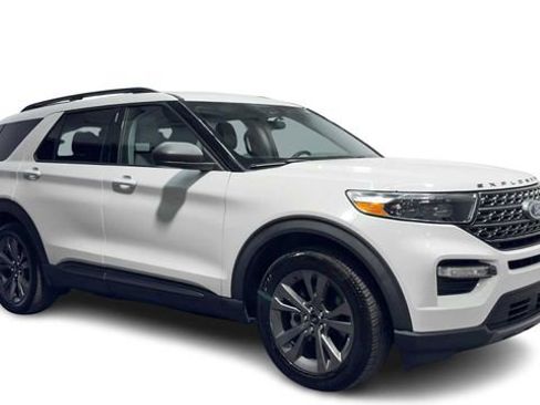 Used 2021 Ford Explorer XLT w/ Equipment Group 202A image 7