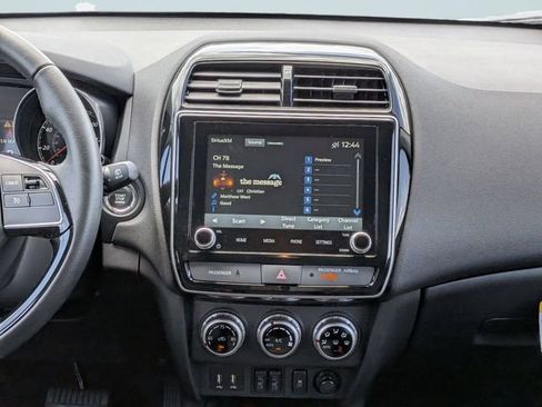 Used 2025 Mitsubishi Outlander Sport SE AWD/4WD image 17