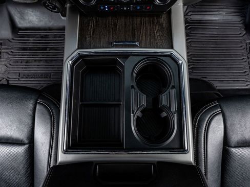 Used 2021 Ford F350 Lariat image 27