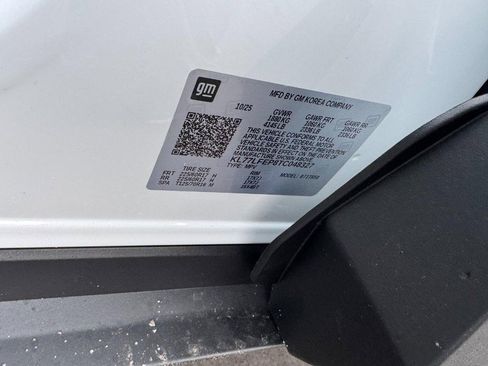 New 2026 Chevrolet Trax LS image 17